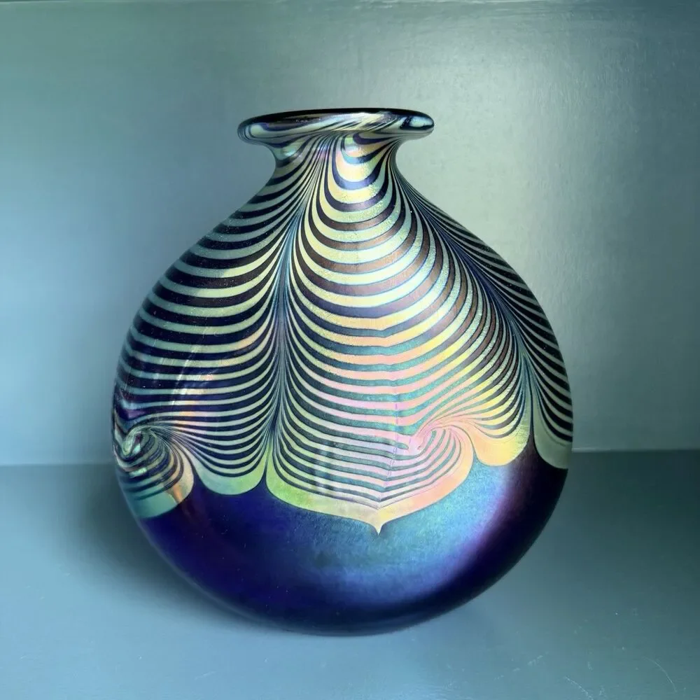 Steven Correia Signed Cobalt Iridescent Pulled Feather Art Glass Flask Vase 8.5